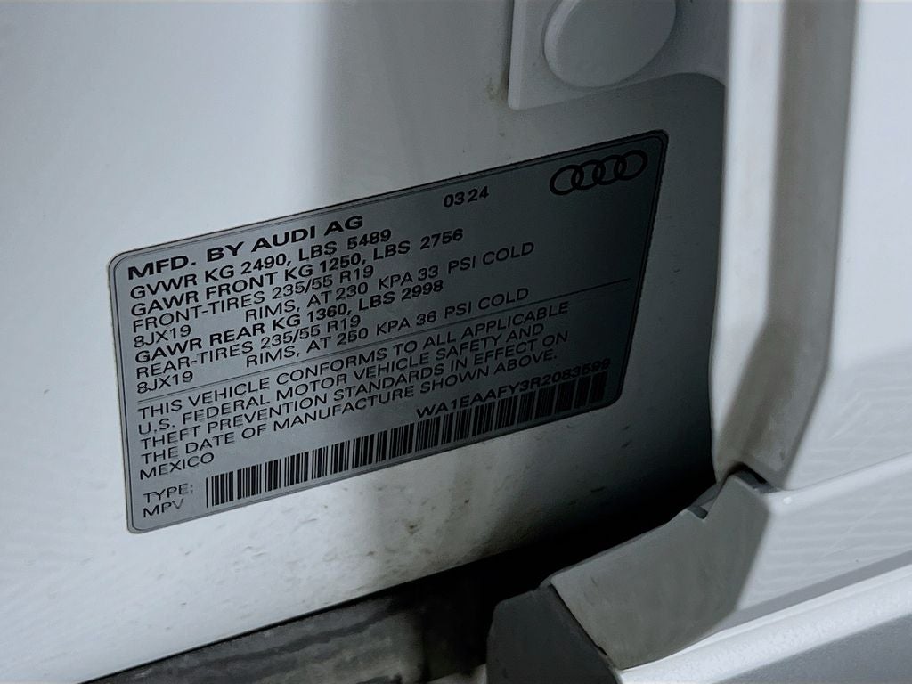 2024 Audi Q5 45 S line Premium quattro