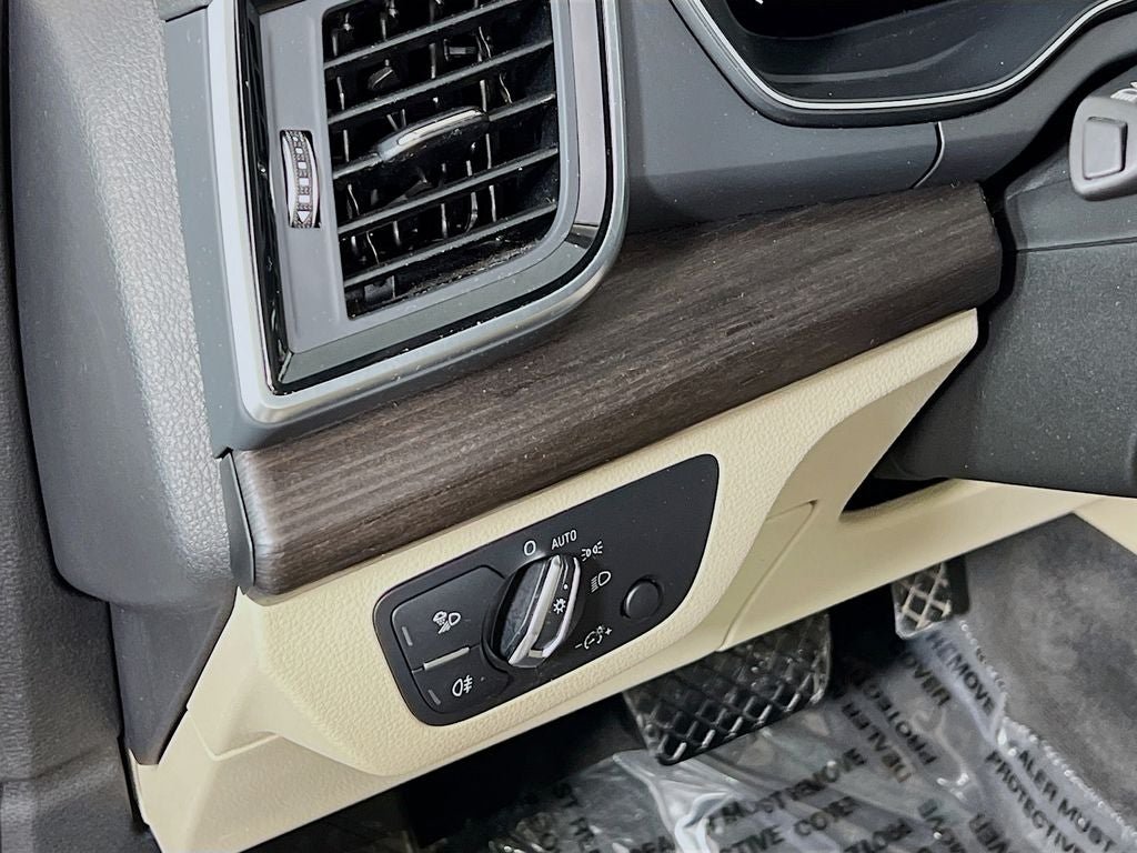 2024 Audi Q5 45 S line Premium quattro