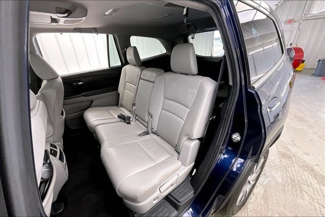 2019 Honda Pilot EX-L w/Navigation and Rear Entertainment System