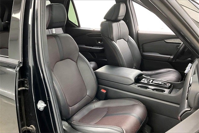 2025 Honda Pilot Black Edition