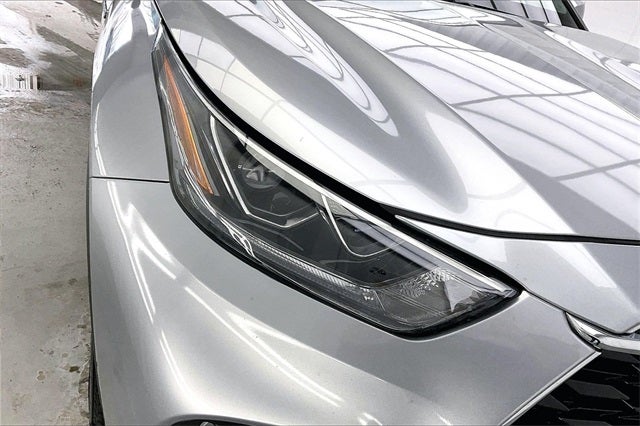 2021 Toyota Highlander Hybrid Platinum