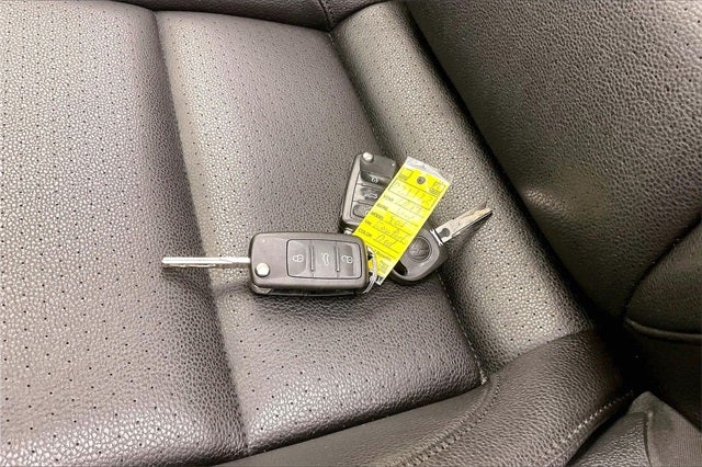 2014 Volkswagen Eos Base