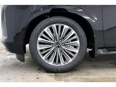 2026 INFINITI QX80 LUXE