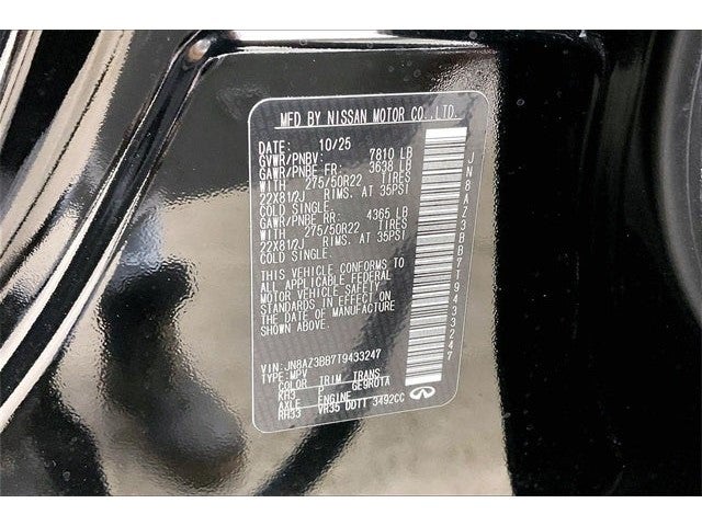 2026 INFINITI QX80 LUXE