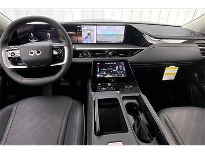 2026 INFINITI QX80 LUXE