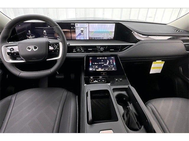 2026 INFINITI QX80 LUXE