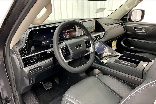 2026 INFINITI QX80 LUXE