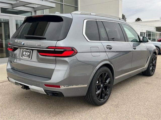 2025 BMW X7 xDrive40i