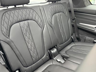 2026 BMW X7 M60i