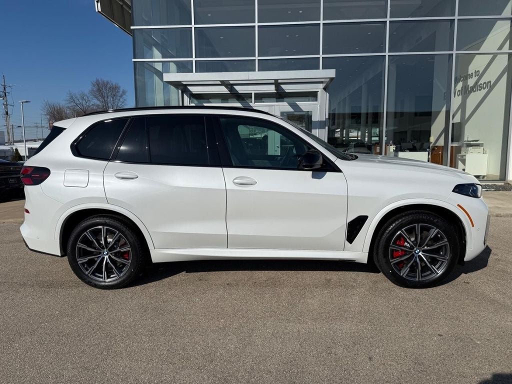 2026 BMW X5 M60i