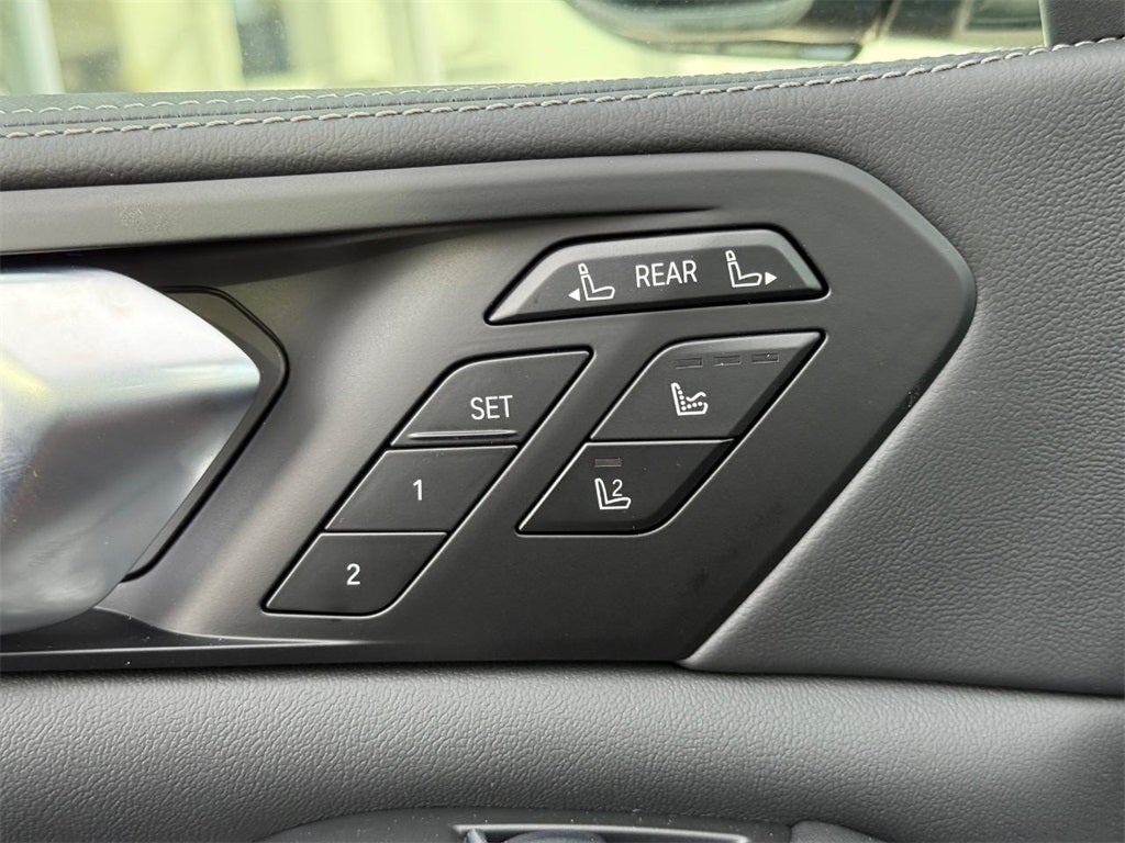 2026 BMW B7 ALPINA XB7