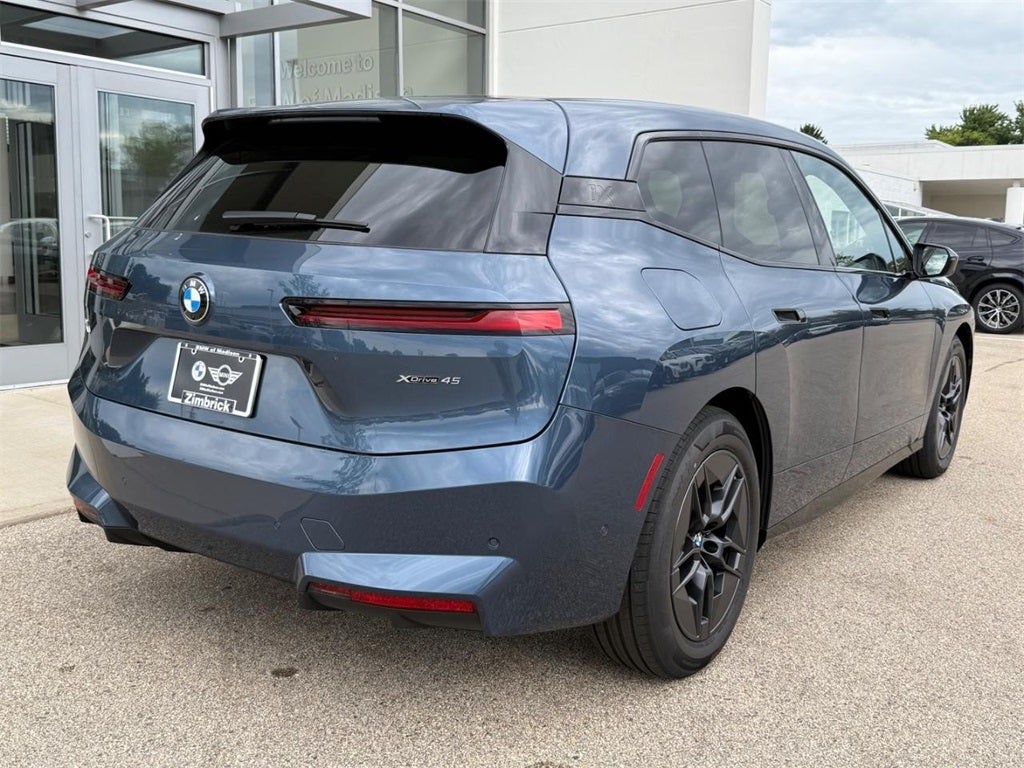 2026 BMW iX xDrive45