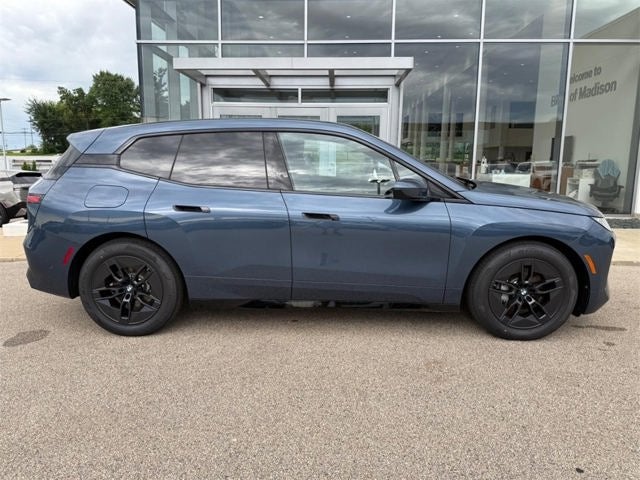 2026 BMW iX xDrive45