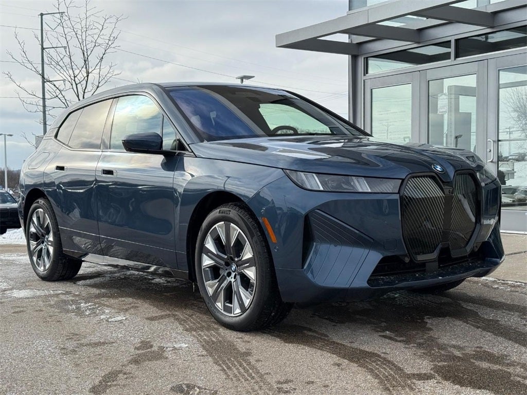 2026 BMW iX xDrive60