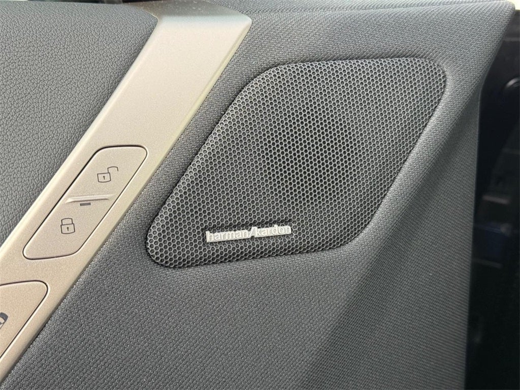 2026 BMW iX xDrive60