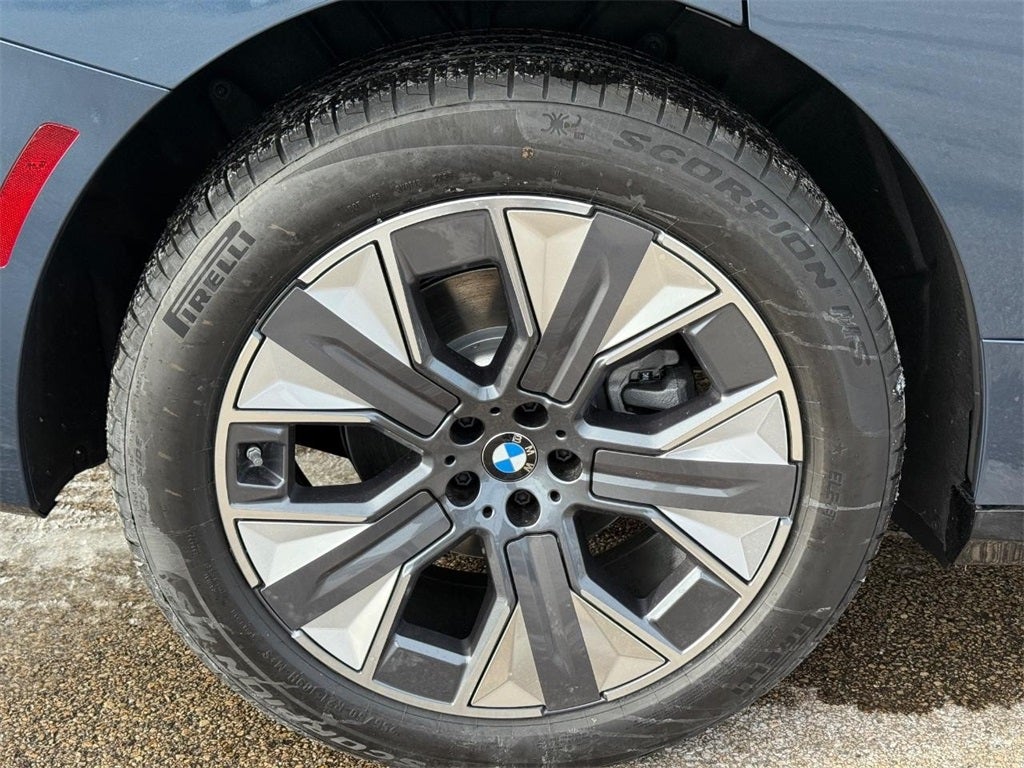 2026 BMW iX xDrive60