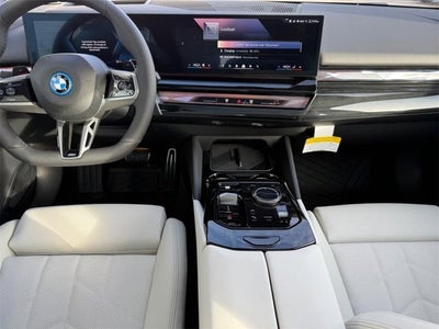 2026 BMW 550e 550e xDrive