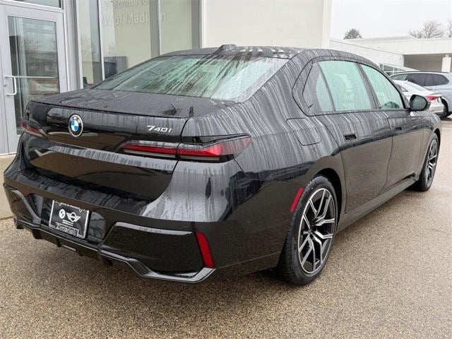 2026 BMW 740i 740i xDrive