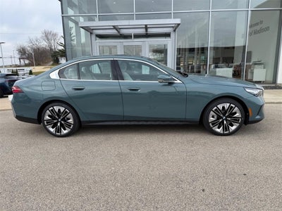 2026 BMW 530i 530i xDrive