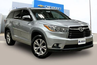 2016 Toyota Highlander LE Plus V6
