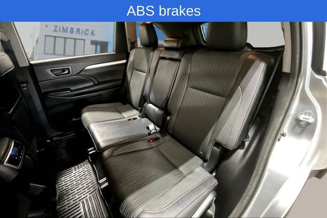 2016 Toyota Highlander LE Plus V6