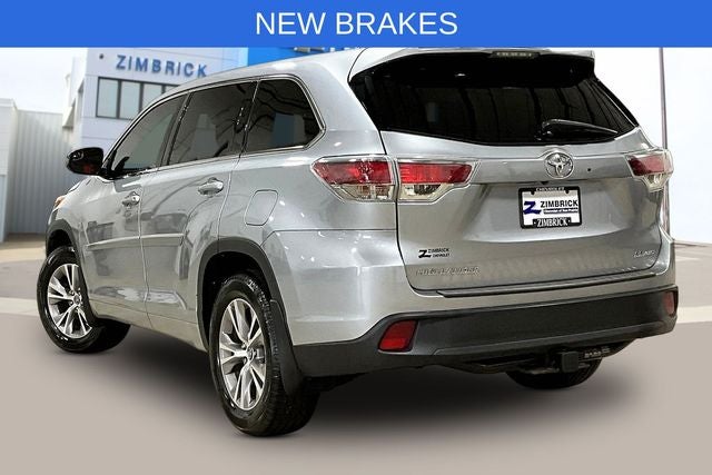 2016 Toyota Highlander LE Plus V6