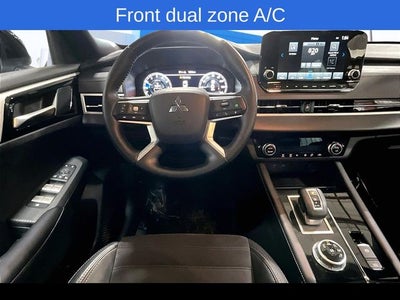 2023 Mitsubishi Outlander SE Black Edition