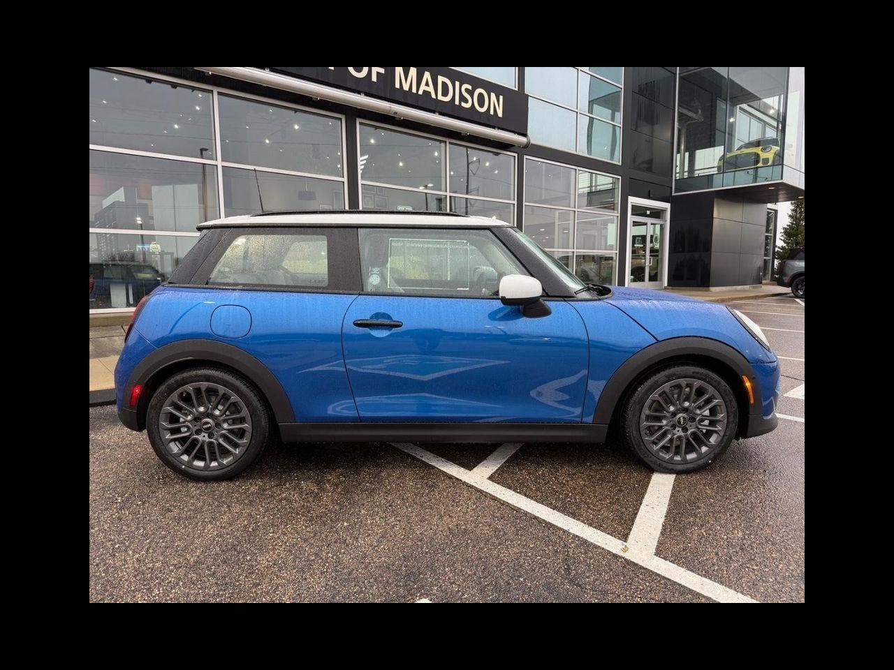 2026 MINI 2 DOOR SIGNATURE PLUS