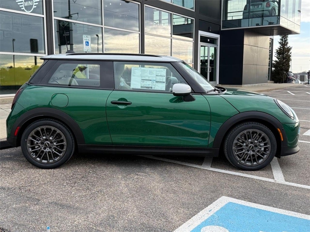 2026 MINI 2 DOOR SIGNATURE PLUS