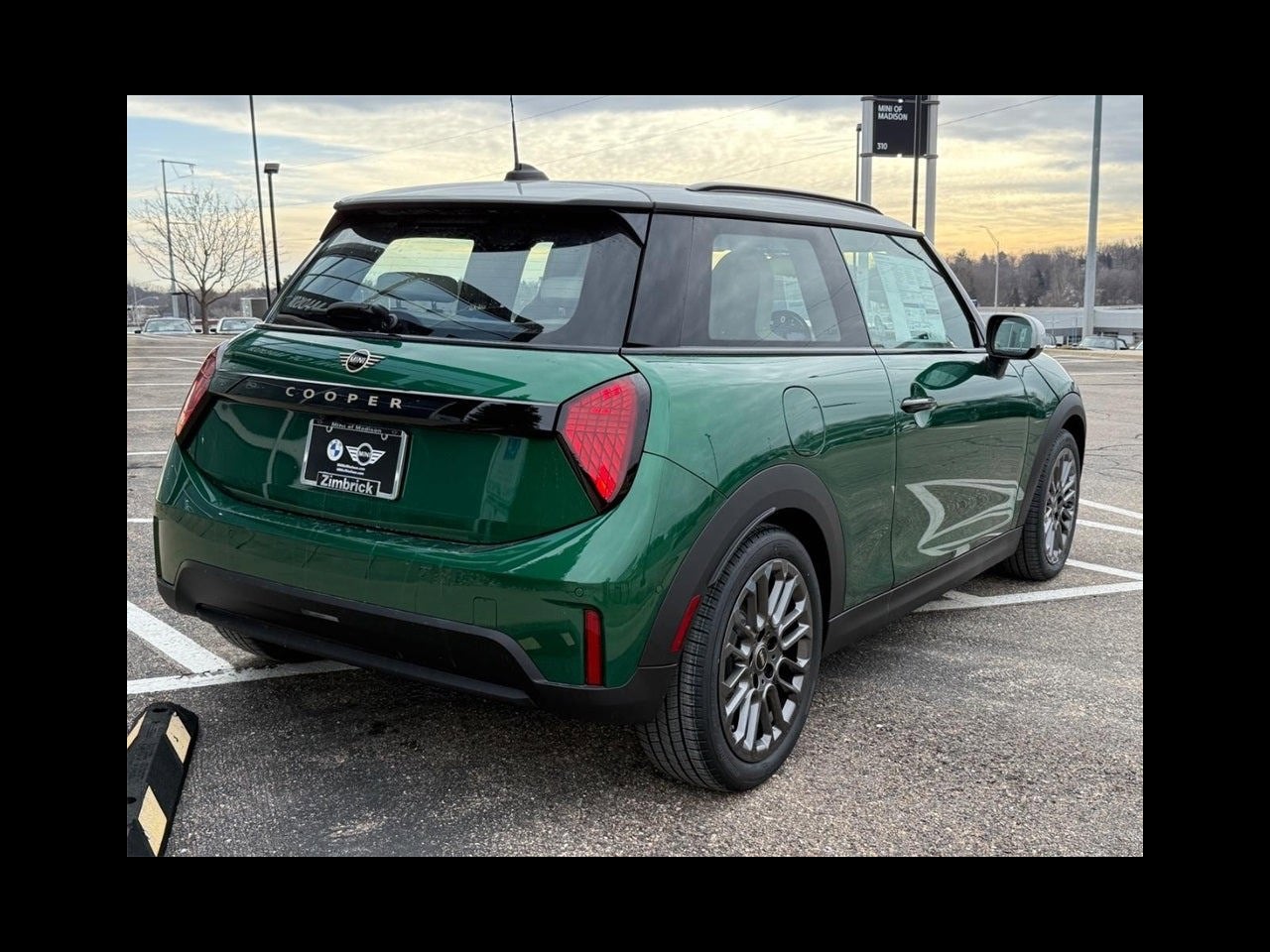 2026 MINI 2 DOOR SIGNATURE PLUS