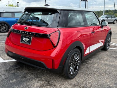 2025 MINI HARDTOP 2 DOOR ICONIC