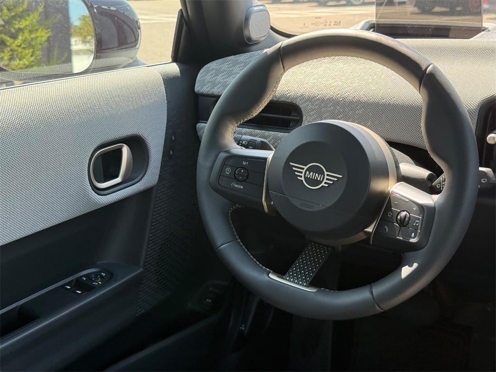 2025 MINI HARDTOP 2 DOOR Signature Plus