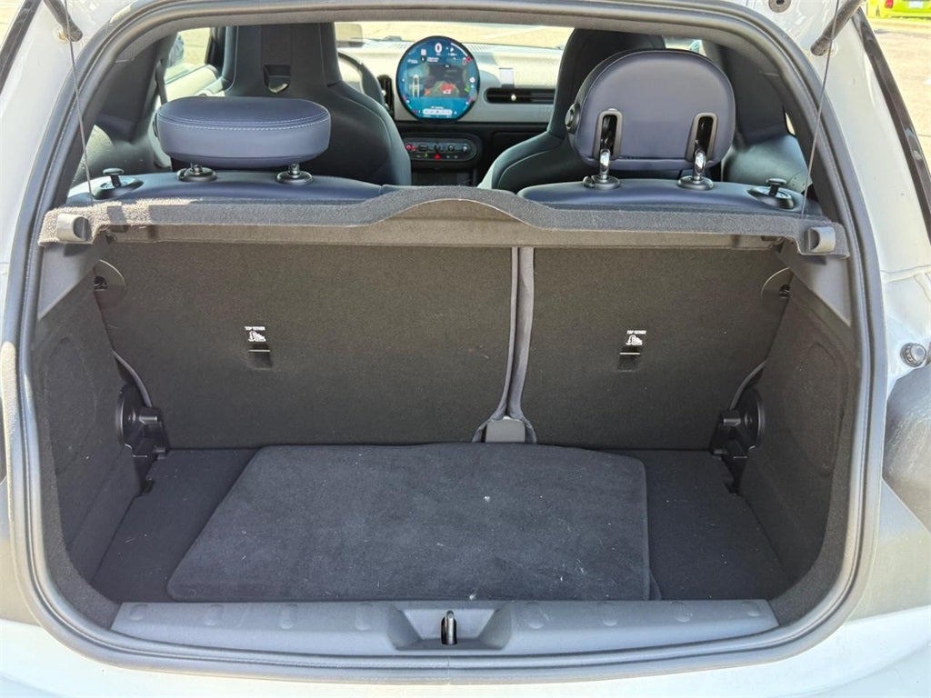 2025 MINI HARDTOP 2 DOOR Signature Plus