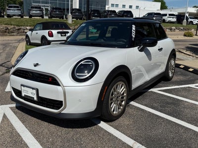 2025 MINI HARDTOP 2 DOOR Signature Plus