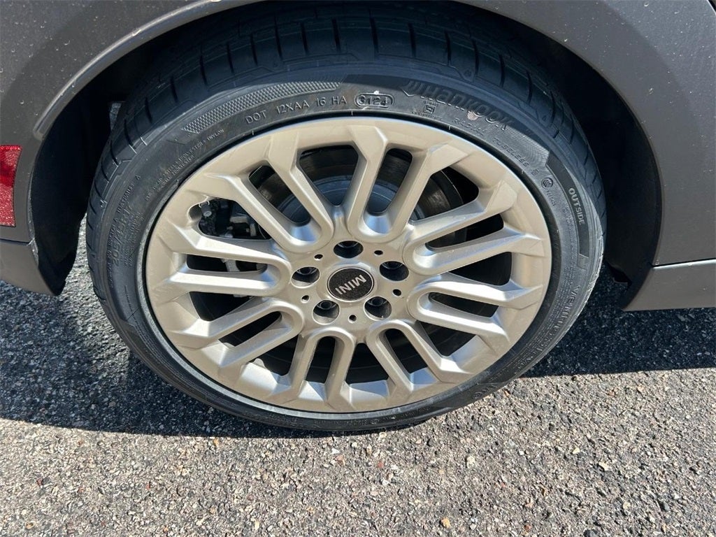 2025 MINI HARDTOP 2 DOOR ICONIC