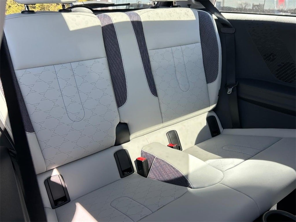 2025 MINI HARDTOP 2 DOOR ICONIC