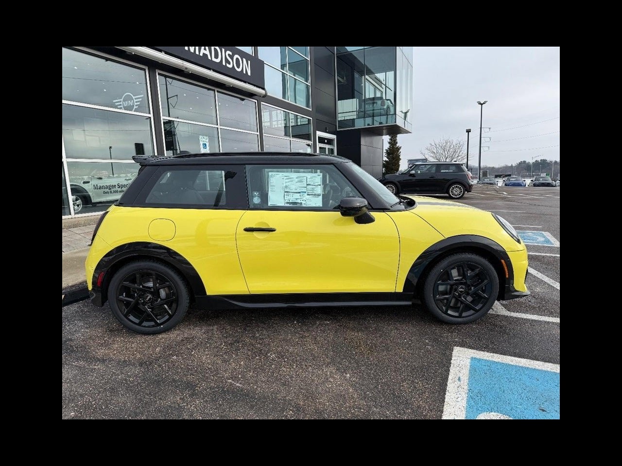 2026 MINI 2 DOOR ICONIC