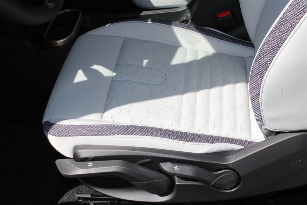 2025 MINI HARDTOP 2 DOOR Signature Plus