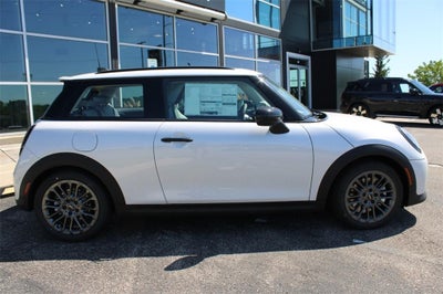 2025 MINI HARDTOP 2 DOOR Signature Plus