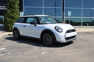 2025 MINI HARDTOP 2 DOOR Signature Plus