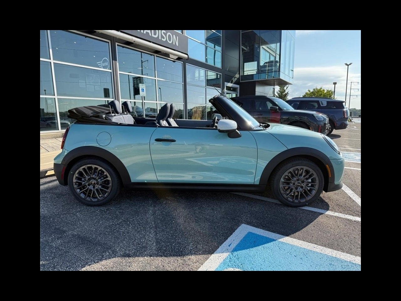 2026 MINI CONVERTIBLE ICONIC