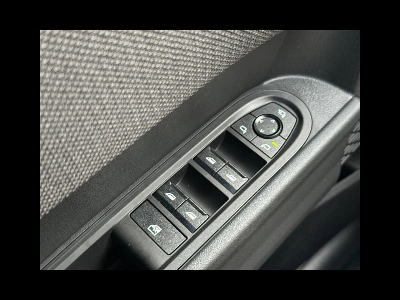 2026 MINI 4 DOOR ICONIC