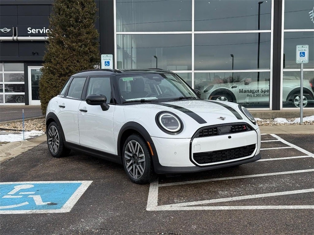 2026 MINI 4 DOOR ICONIC
