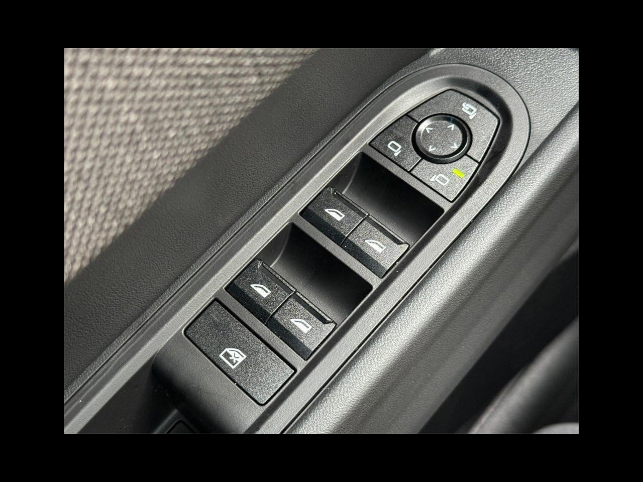 2026 MINI 4 DOOR ICONIC