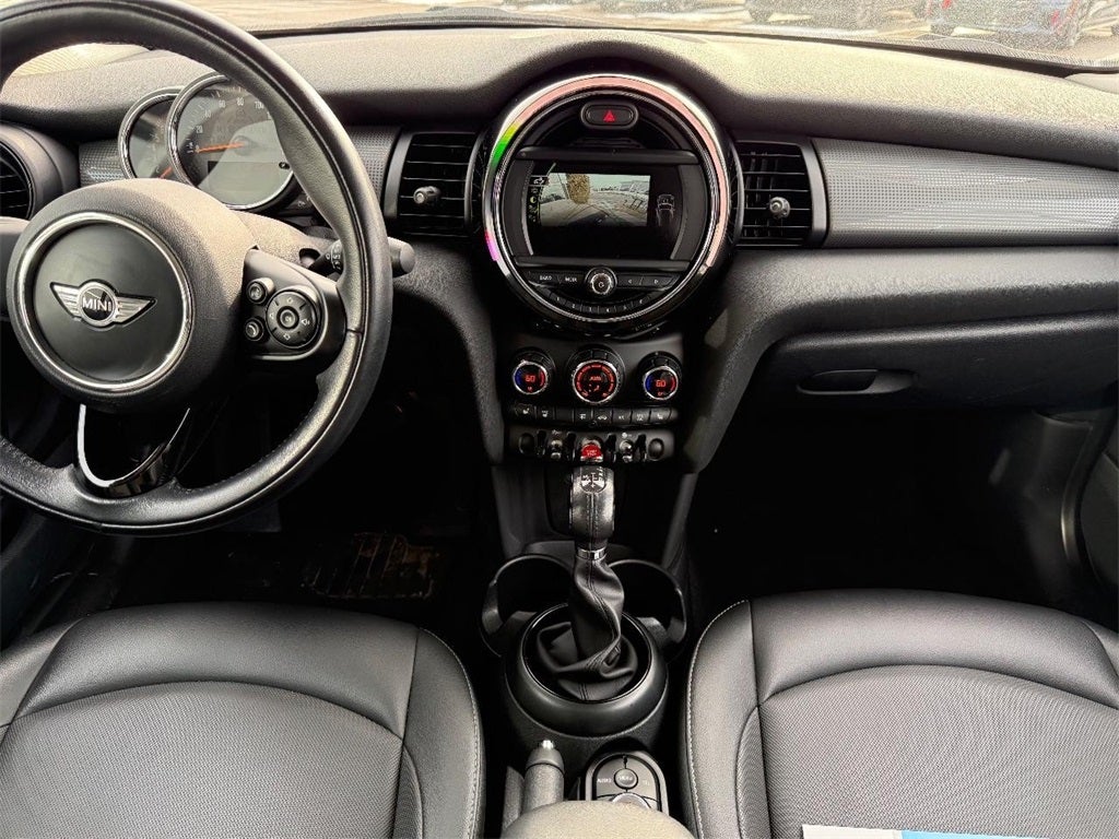 2018 MINI HARDTOP 2 DOOR Base