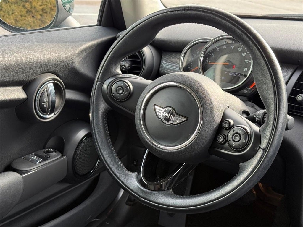 2018 MINI HARDTOP 2 DOOR Base