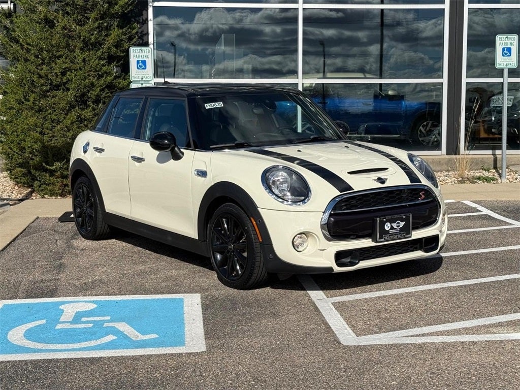 2019 MINI HARDTOP 4 DOOR SIGNATURE