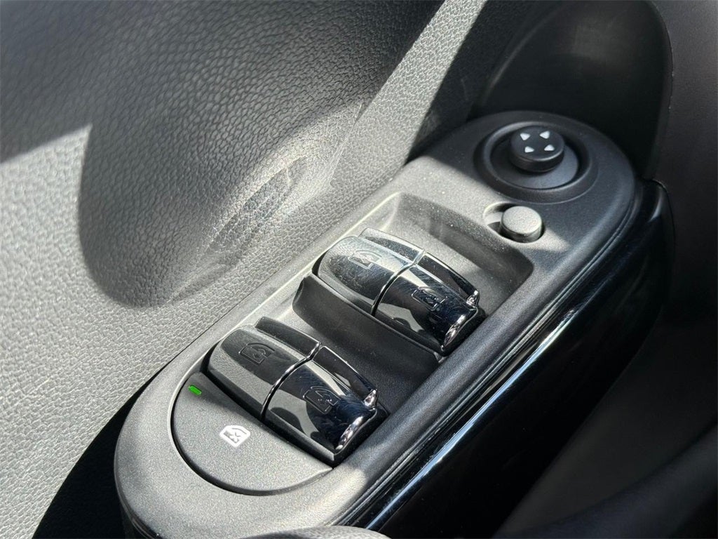 2019 MINI HARDTOP 4 DOOR SIGNATURE