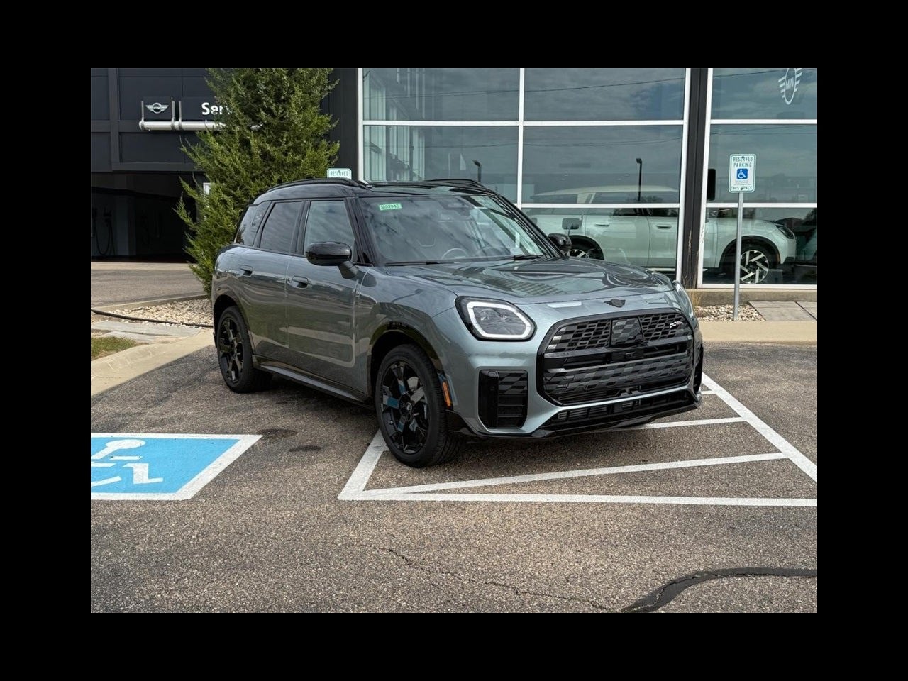 2026 MINI COUNTRYMAN ICONIC