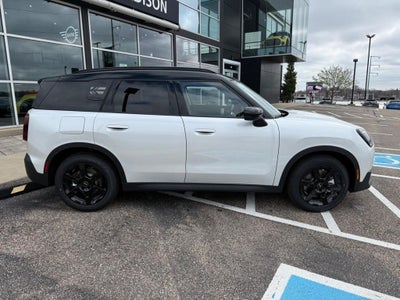 2026 MINI COUNTRYMAN OXFORD EDITION